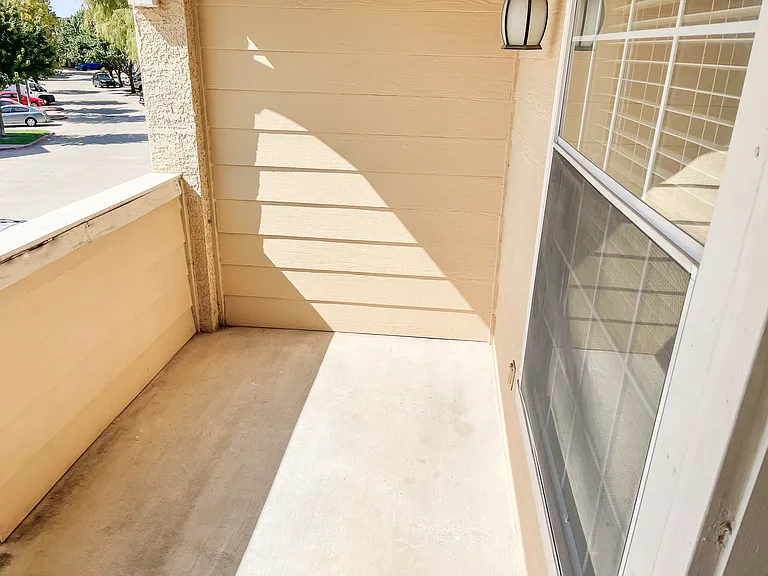 Mansions at Riverside — Photo 23