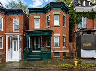 37 Lutheran St, Newburgh, NY 12550