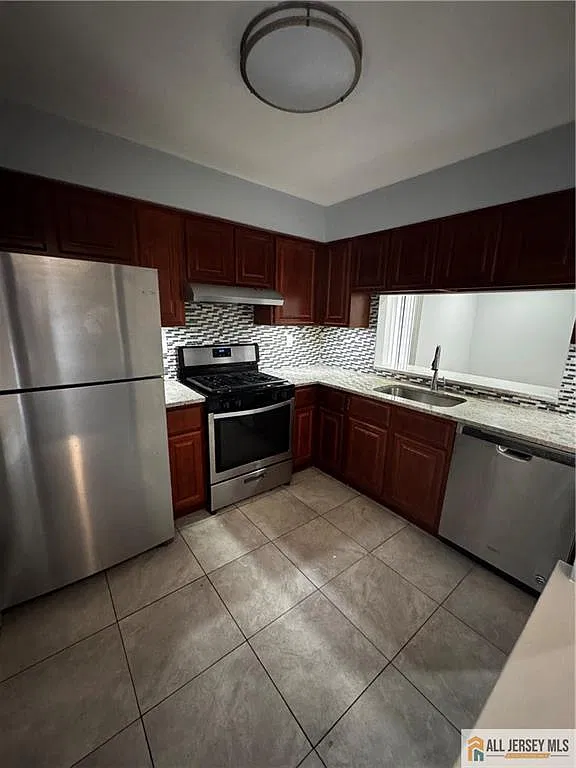 1 bed, 1.0 bath, $2,200 — Photo 4