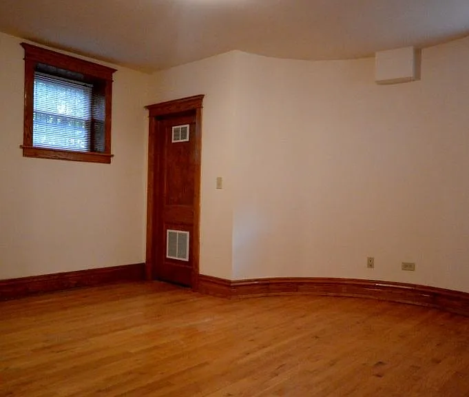 3920 N Janssen Ave #G — Photo 12
