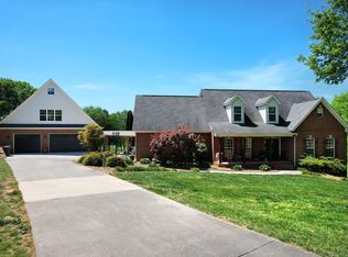 123 Pin Oak Ct NE, Cleveland, TN 37323
