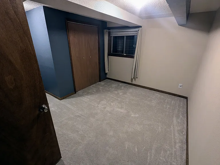 4890 W Old Farm Cir — Photo 2