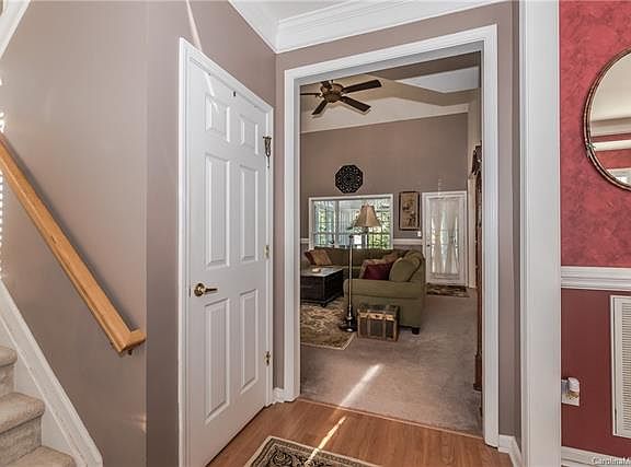 3rd image of 2906 Glen Summit Dr