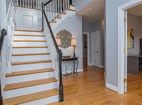 5th image of 12201 Hillshire Ct