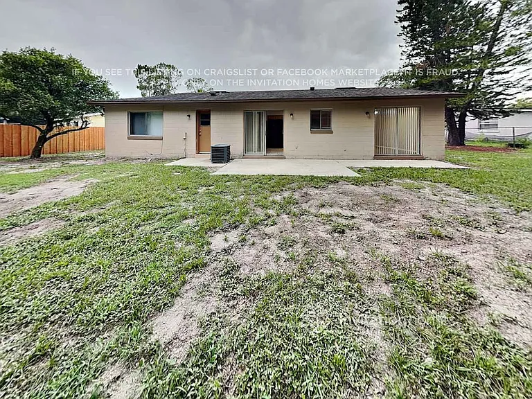 4411 Orangebrook Dr — Photo 16