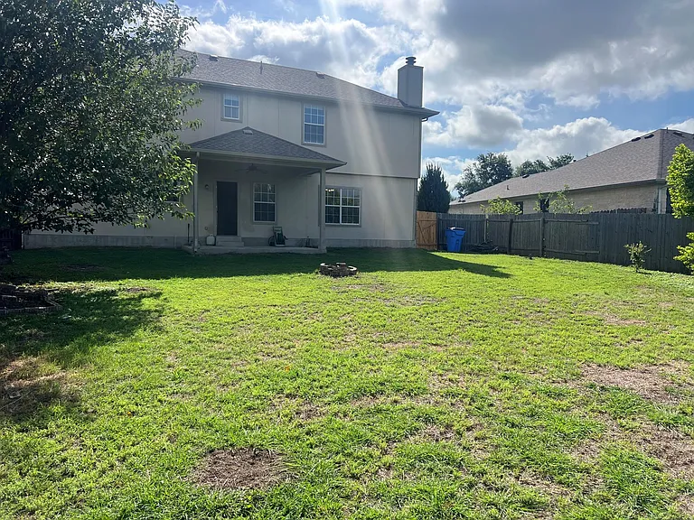 1318 Willow Bluff Dr — Photo 20