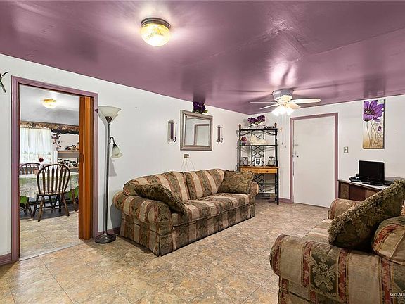 2nd image of 1702 N Alton Blvd