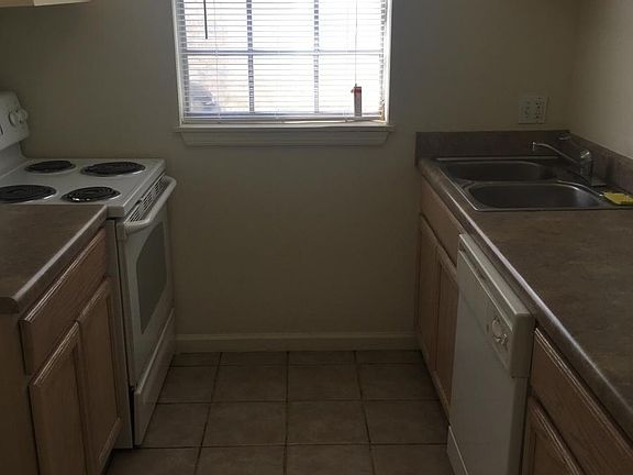 5th image of 6960 Yorktown Dr