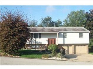 242 Darlan Hill Dr, Pittsburgh, PA