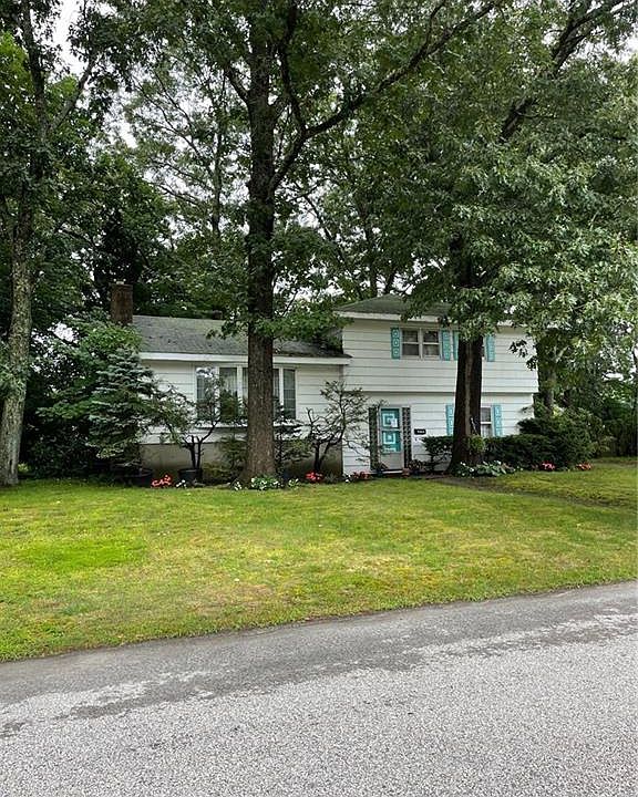 1st image of 54 Bayberry Ln