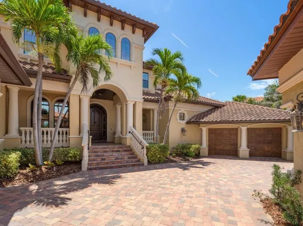 841 Ponce De Leon Dr, Tierra Verde, FL 33715