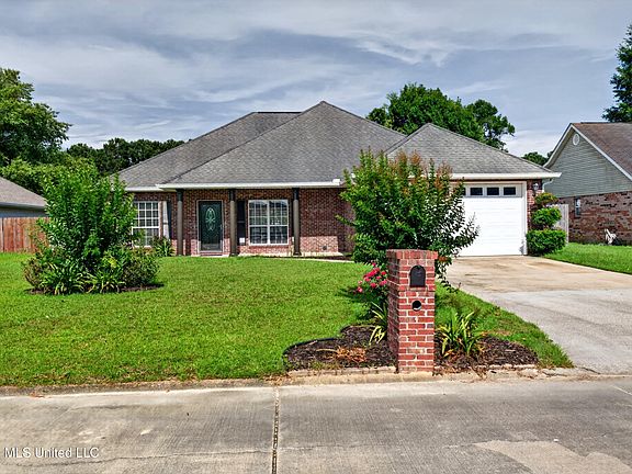 2nd image of 7621 Falcon Cir