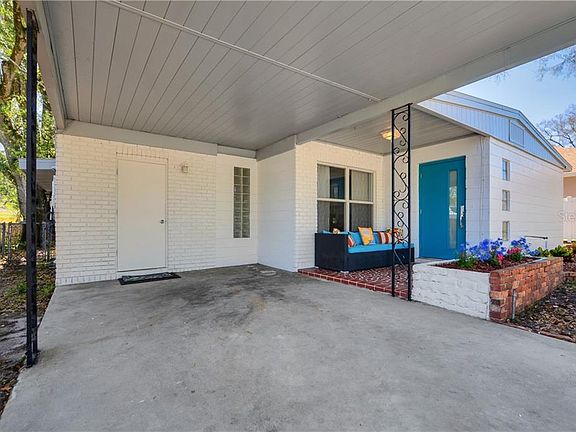 3rd image of 808 W Whatley Pl