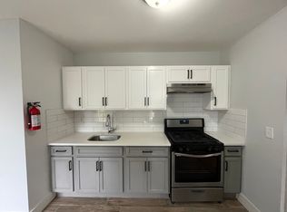467 Fairview Ave FLOOR 2, Orange, NJ 07050