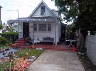 2462 Rohr Pl, Bronx, NY 10465