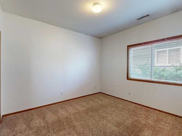 4525 Steinbeck St — Photo 17