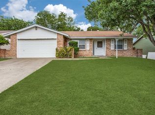 4685 Wisteria St, Dallas, TX 75211
