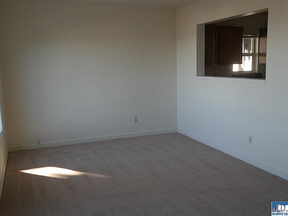 4th image of 1624 W 6th St