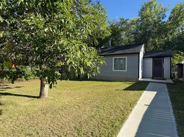 1206 S 6th Ave, Wainwright, AB T9W 1G2