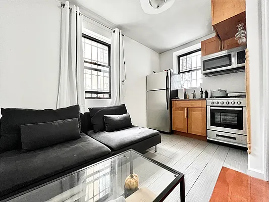 Rented by Vector New York, LLC | media 21