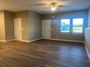 31767 W 83rd Cir, De Soto, KS 66018