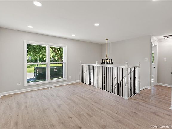 5th image of 4309 Clark Dr