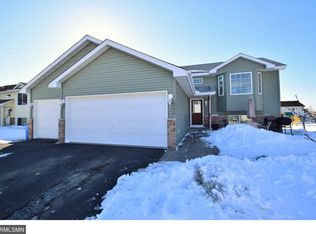 1433 Roosevelt St S, Cambridge, MN 55008