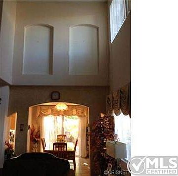 3rd image of 9028 Hayvenhurst Ave