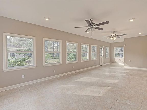 4th image of 1008 N Bask Dr