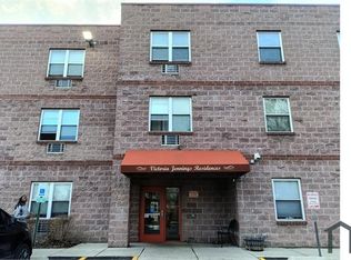 624 W 61st St, Chicago, IL 60621