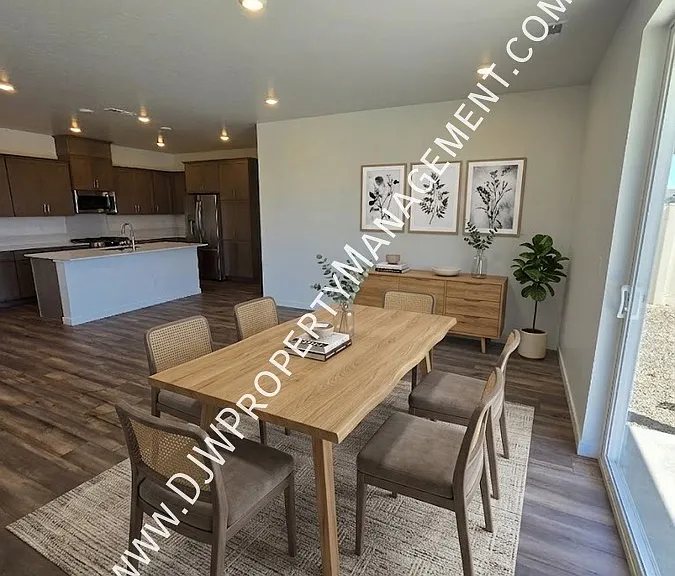 1724 N Big Star Ave — Photo 5