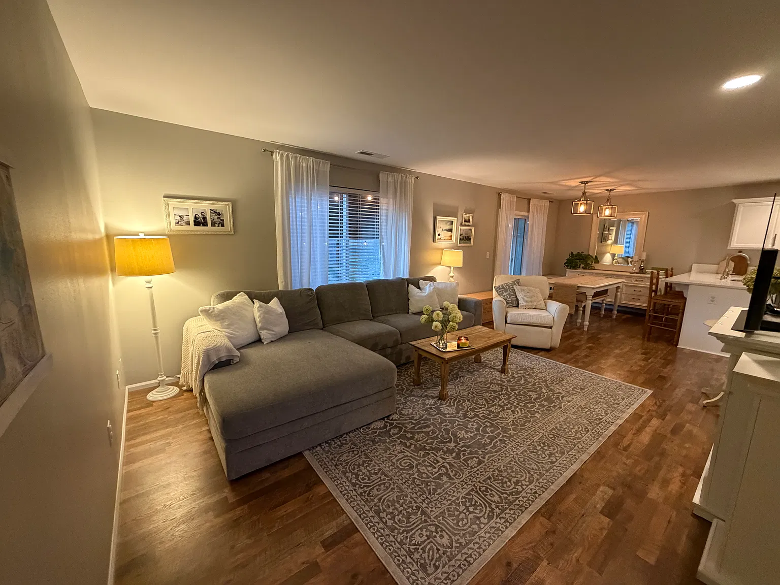 3 bed, 2.5 bath, 1450 sqft, $2,850 — Photo 4
