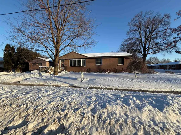 1413 Gross Ave, Green Bay, WI 54304