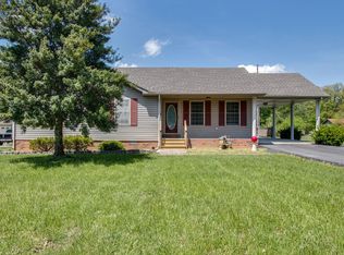 649 Chitwood Dr, Lafayette, TN 37083