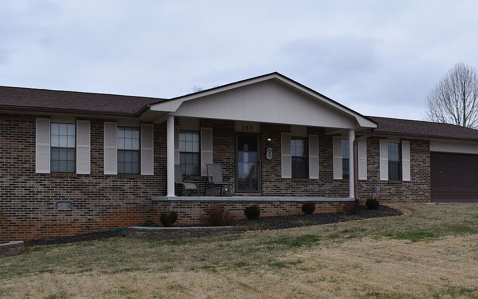 1st image of 250 Ledwell Dr