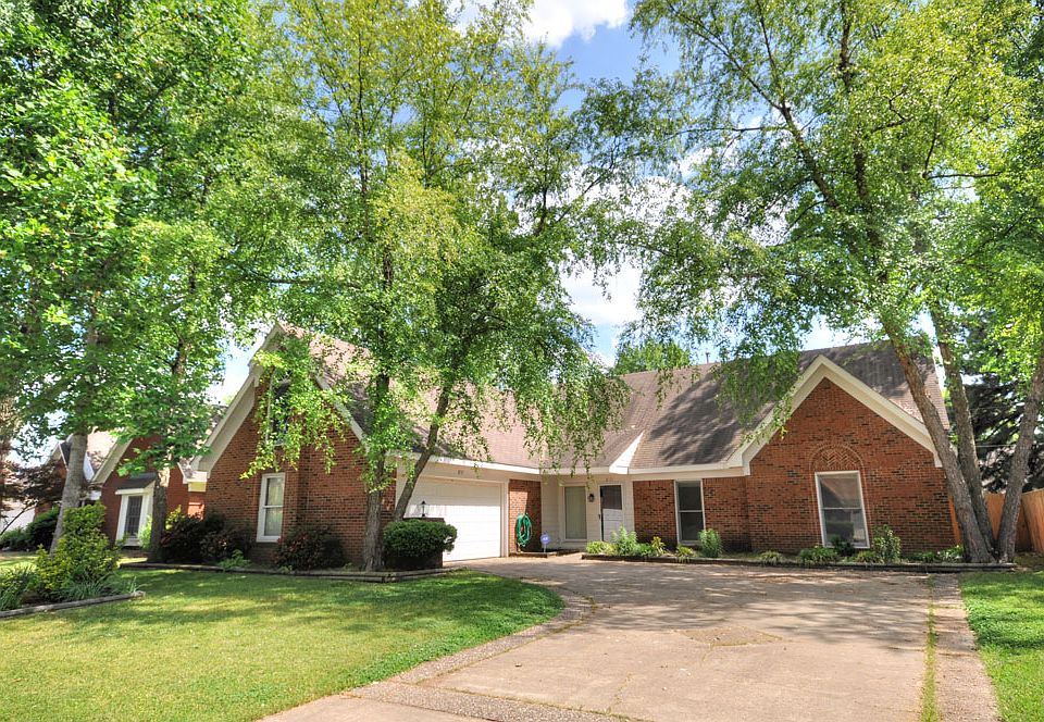 1st image of 8151 Creekside Cir N