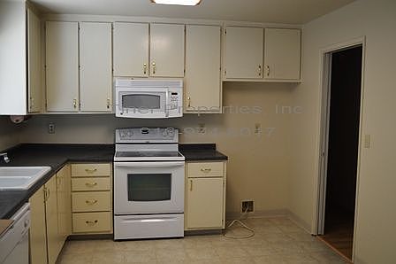 4th image of 4313 Leafmont Way