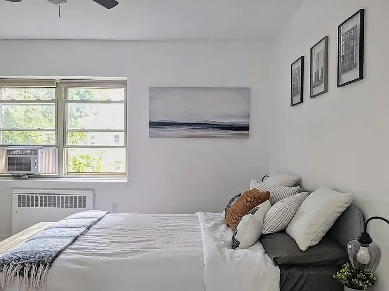 203 Custer Ave #2 — Photo 12