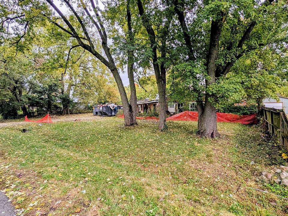 4th image of 2915 Villa Ave