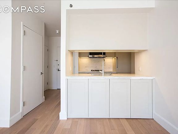 3rd image of 389 E 89th St APT 16E