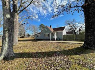 54 E 6th St, Parsons, TN 38363