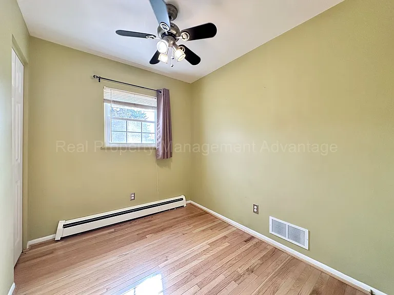 574 Ardmore — Photo 9