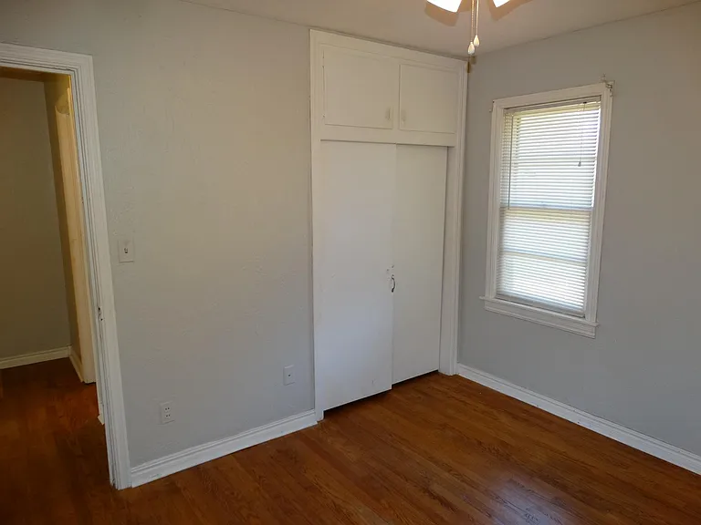 2101 Brighton Ave — Photo 18