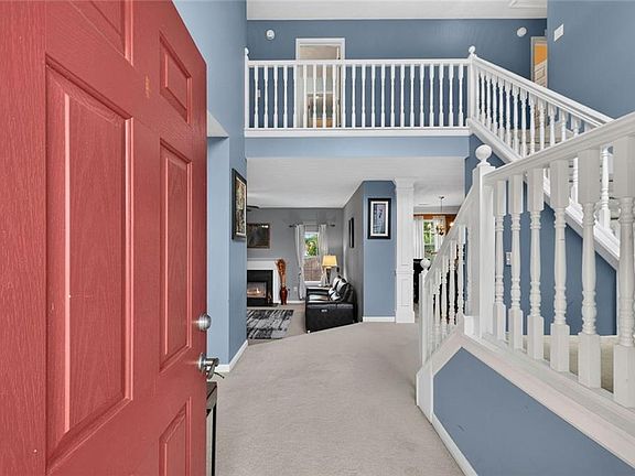4th image of 85 Dogwood Pl