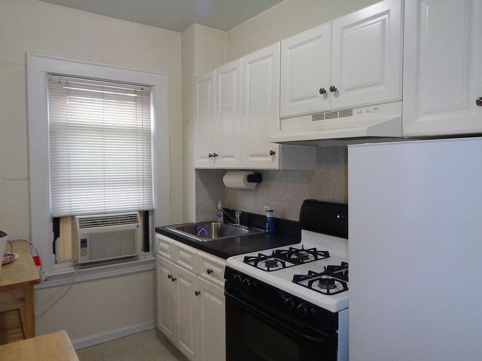 1st image of 2369 33rd St #2