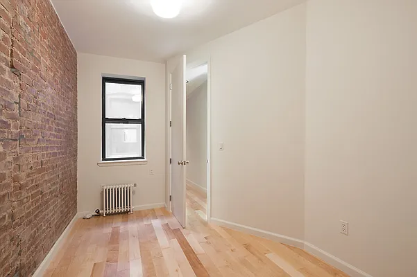 Rented by Apax Realty LLC | media 11