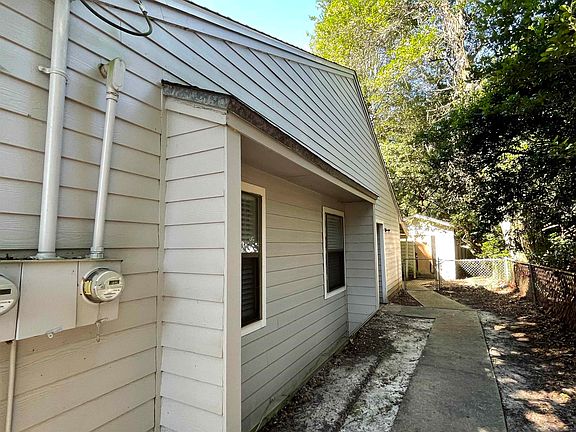 2nd image of 2838 Misty Garden Cir