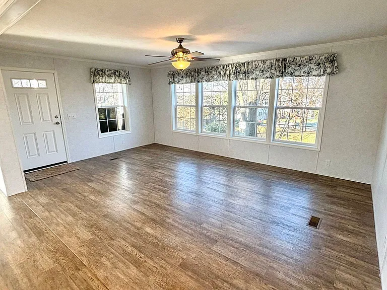 135 Church Rd — Photo 8