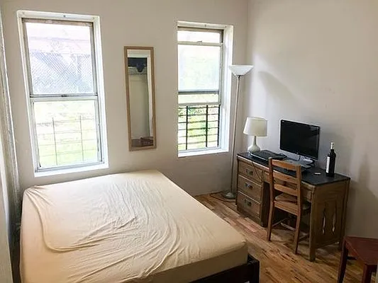 Rented by Signature Property Realty | media 39