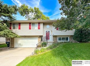 14910 Edna St, Omaha, NE 68138